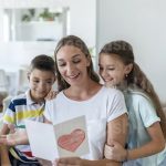 Renungan Hari Ibu: 6 Hal yang Layak di Terima Oleh Ibu