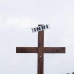 INRI: Tulisan yang mengubah sejarah (Matius 27:37)